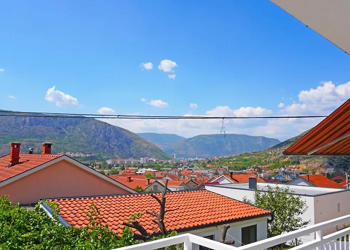 Διαμέρισμα Sara *